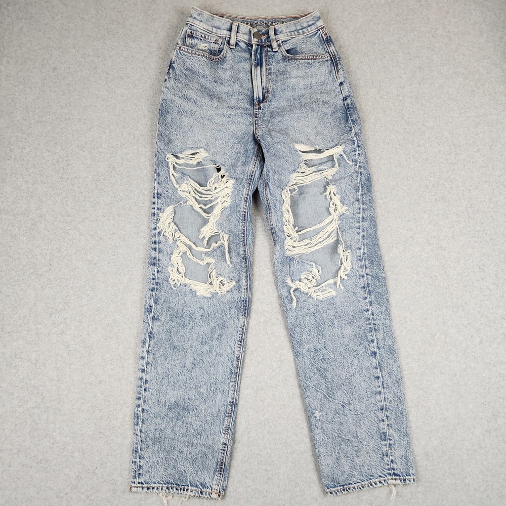 American Eagle Outfitters Light Wash Distressed Straight Leg Jeans